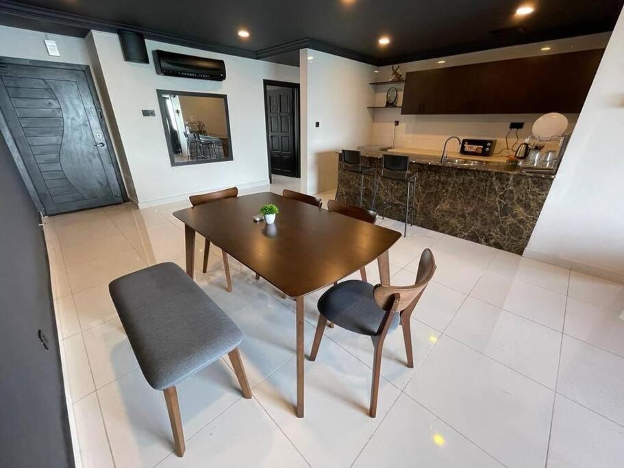 The Arena Tanjung Tuan Port Dickson Apartment Bagian luar foto
