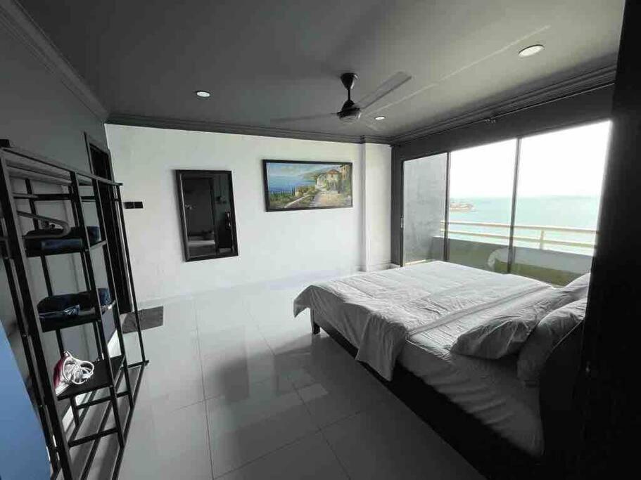 The Arena Tanjung Tuan Port Dickson Apartment Bagian luar foto